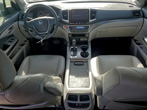 5FNYF6H50HB101783 2017 HONDA PILOT - Image 8