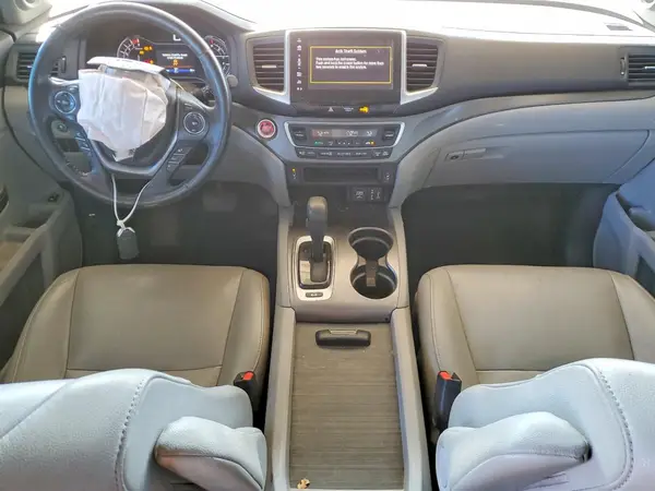 5FNYF6H50JB010891 2018 HONDA PILOT - Image 8