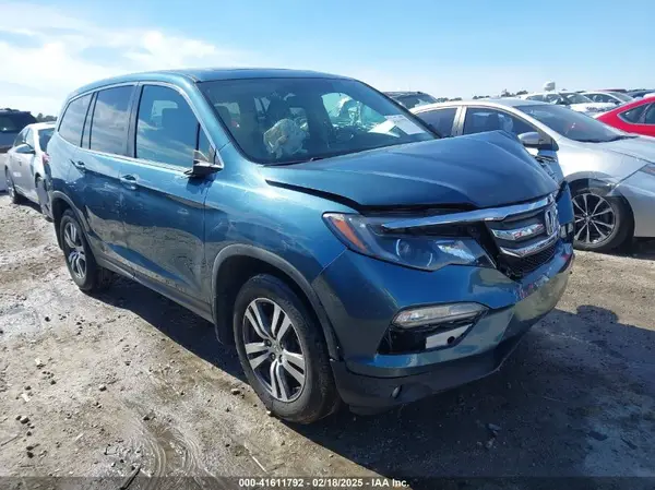 5FNYF6H50JB025276 2018 HONDA PILOT - Image 1