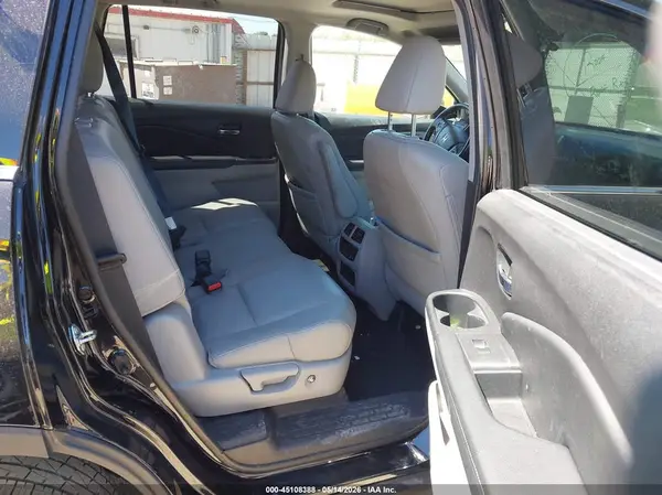 5FNYF6H50JB025696 2018 HONDA PILOT - Image 8