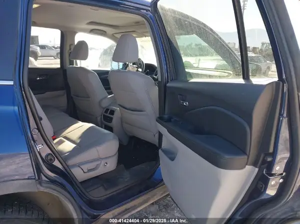 5FNYF6H50JB026024 2018 HONDA PILOT - Image 8