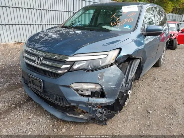 5FNYF6H50JB027240 2018 HONDA PILOT - Image 2