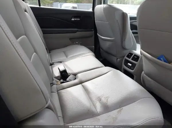 5FNYF6H50JB027240 2018 HONDA PILOT - Image 8