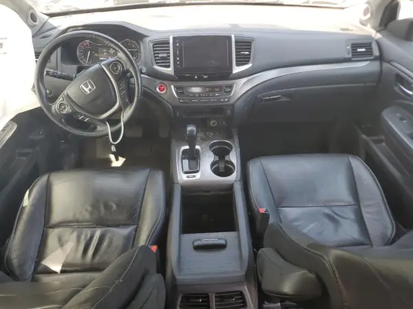 5FNYF6H50JB028100 2018 HONDA PILOT - Image 8