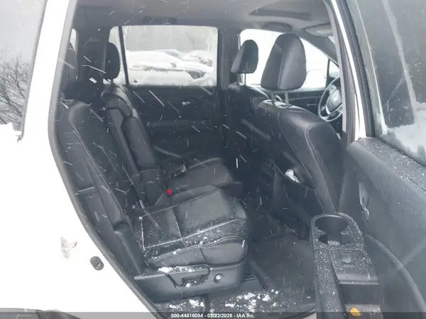 5FNYF6H50JB029585 2018 HONDA PILOT - Image 8