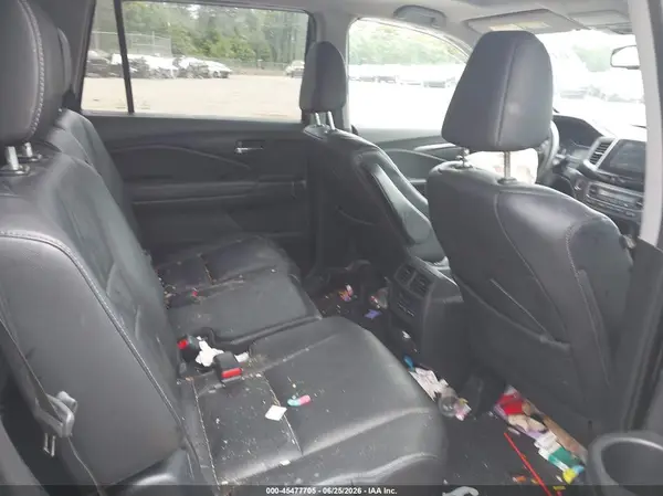 5FNYF6H50JB038979 2018 HONDA PILOT - Image 8