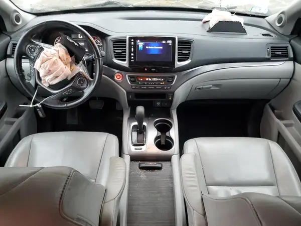 5FNYF6H50JB049156 2018 HONDA PILOT - Image 8