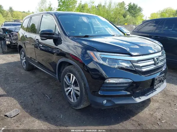 5FNYF6H50JB052106 2018 HONDA PILOT - Image 1