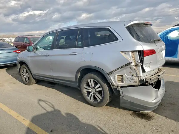 5FNYF6H50JB055863 2018 HONDA PILOT - Image 2