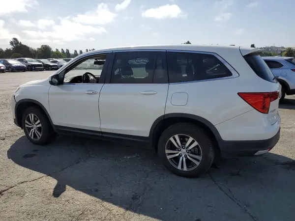 5FNYF6H50JB063896 2018 HONDA PILOT - Image 2