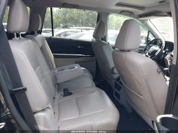 5FNYF6H50KB030446 2019 HONDA PILOT - Image 8