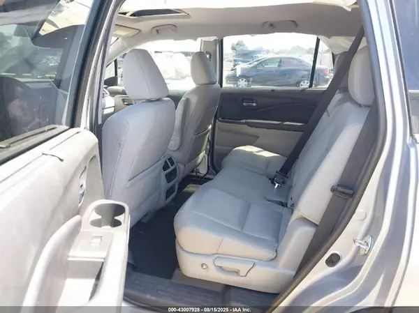 5FNYF6H50KB037395 2019 HONDA PILOT - Image 8
