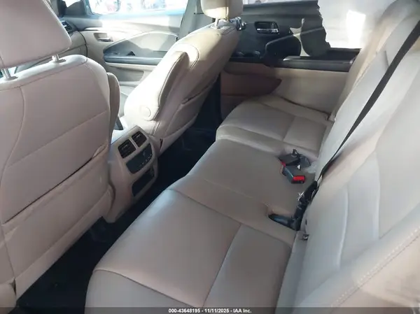 5FNYF6H50KB039020 2019 HONDA PILOT - Image 8