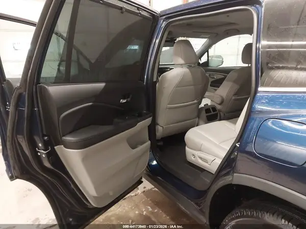 5FNYF6H50KB047571 2019 HONDA PILOT - Image 8