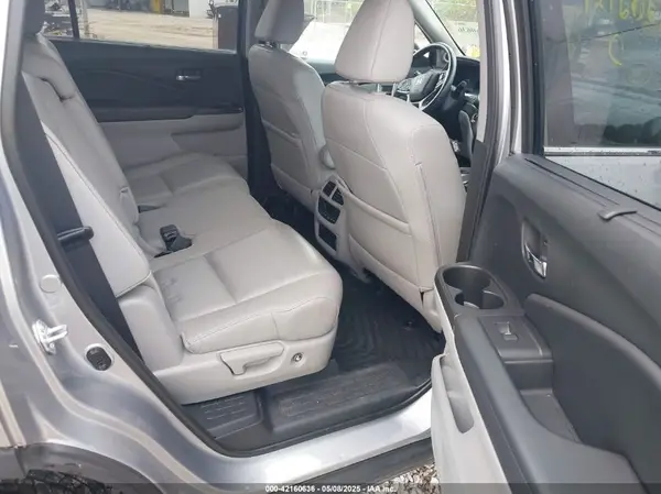 5FNYF6H50MB063465 2021 HONDA PILOT - Image 8