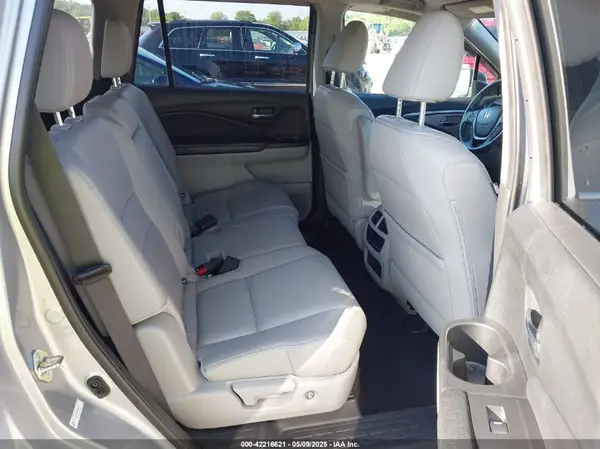 5FNYF6H51GB005675 2016 HONDA PILOT - Image 8