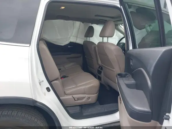 5FNYF6H51GB006812 2016 HONDA PILOT - Image 8