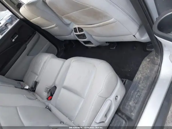 5FNYF6H51GB105601 2016 HONDA PILOT - Image 8
