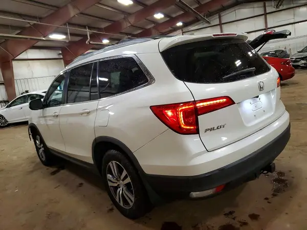 5FNYF6H51HB009856 2017 HONDA PILOT - Image 2