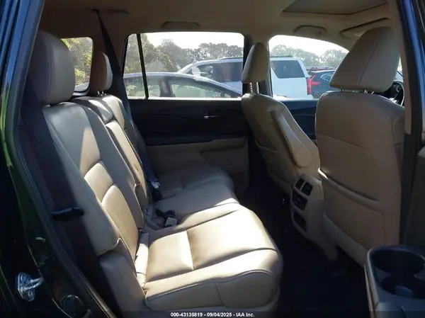 5FNYF6H51HB015320 2017 HONDA PILOT - Image 8