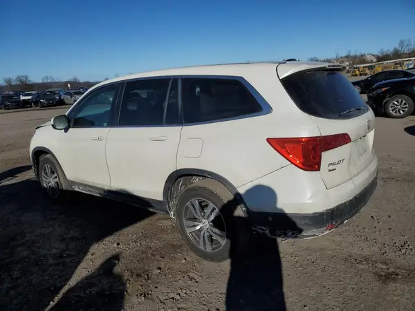 5FNYF6H51HB017018 2017 HONDA PILOT - Image 2