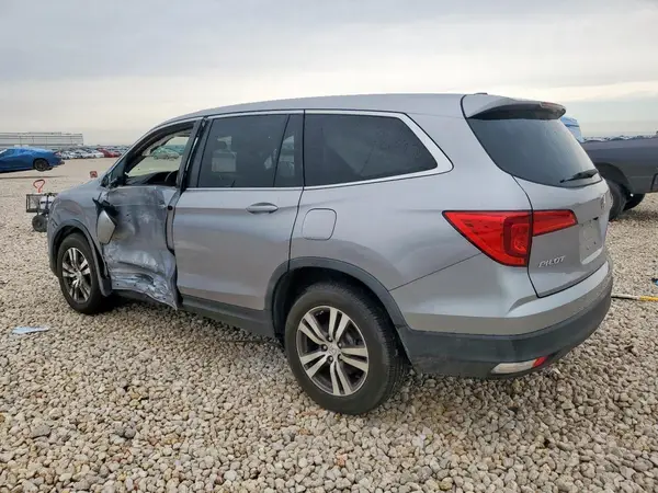 5FNYF6H51HB022736 2017 HONDA PILOT - Image 2