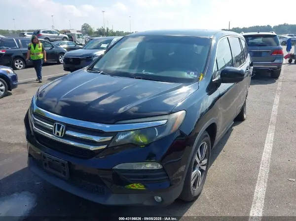 5FNYF6H51HB025300 2017 HONDA PILOT - Image 2