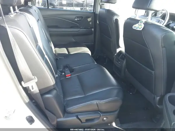 5FNYF6H51HB036846 2017 HONDA PILOT - Image 8