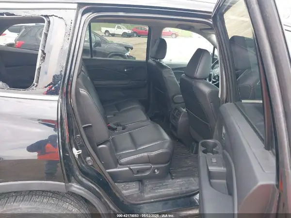 5FNYF6H51HB045854 2017 HONDA PILOT - Image 8