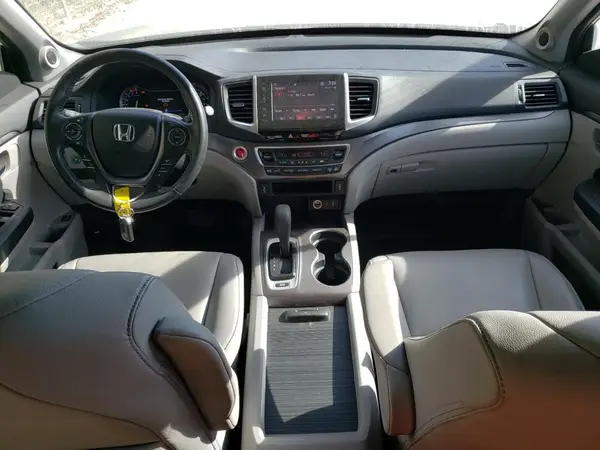 5FNYF6H51HB047961 2017 HONDA PILOT - Image 8