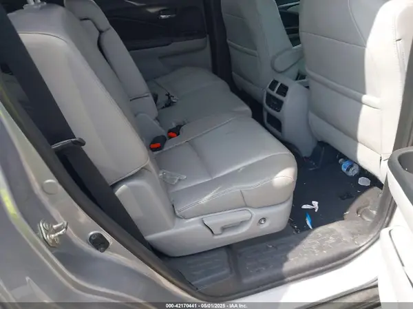5FNYF6H51HB053985 2017 HONDA PILOT - Image 8