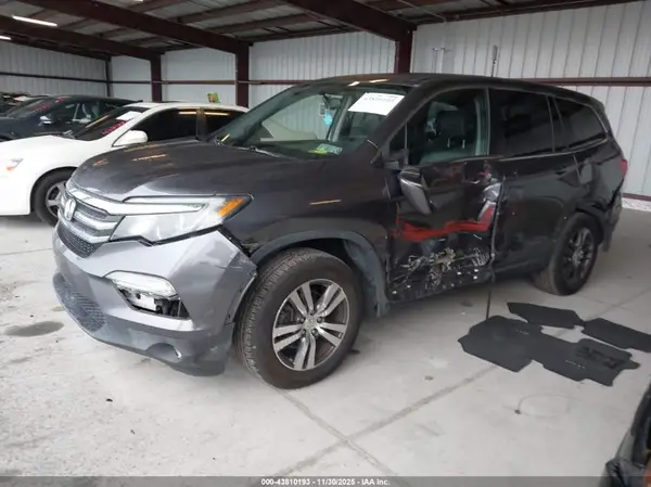 5FNYF6H51HB068552 2017 HONDA PILOT - Image 2