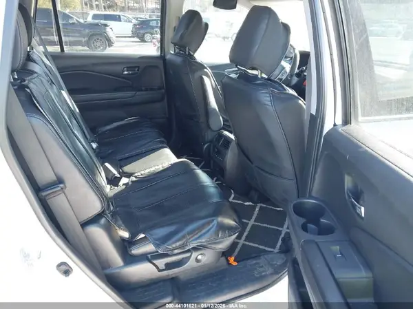 5FNYF6H51HB085819 2017 HONDA PILOT - Image 8