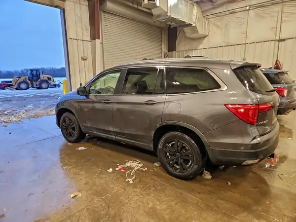 5FNYF6H51HB094181 2017 HONDA PILOT - Image 2
