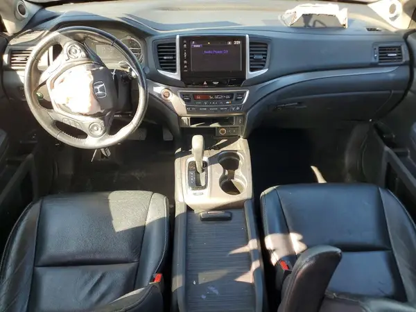 5FNYF6H51JB008311 2018 HONDA PILOT - Image 8