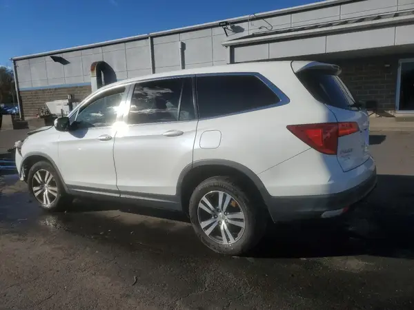 5FNYF6H51JB011693 2018 HONDA PILOT - Image 2