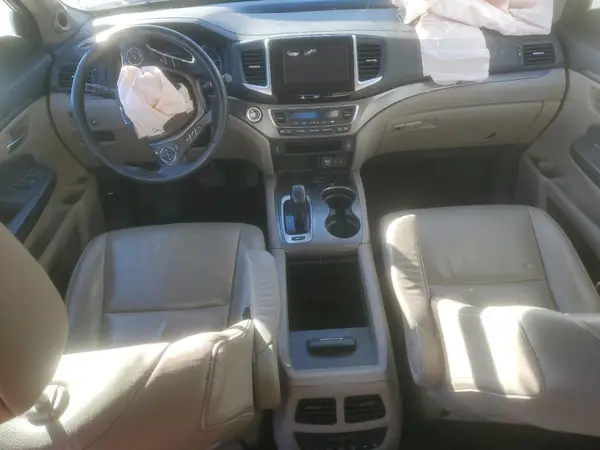 5FNYF6H51JB011693 2018 HONDA PILOT - Image 8