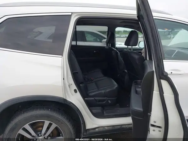 5FNYF6H51JB019003 2018 HONDA PILOT - Image 8