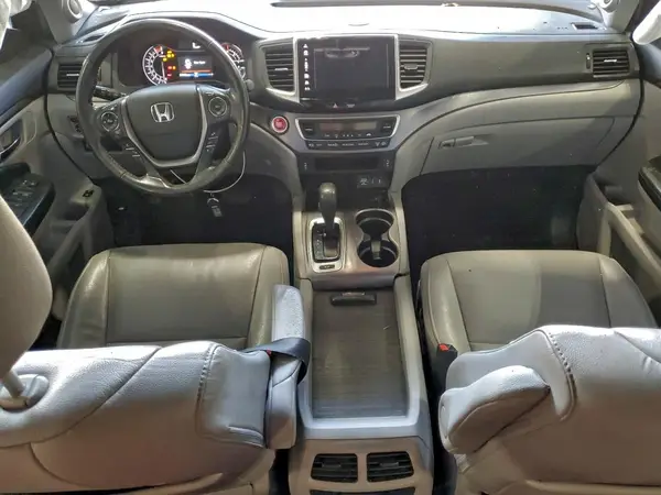 5FNYF6H51JB030647 2018 HONDA PILOT - Image 8