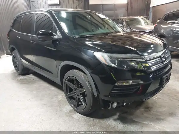 5FNYF6H51JB037906 2018 HONDA PILOT - Image 1