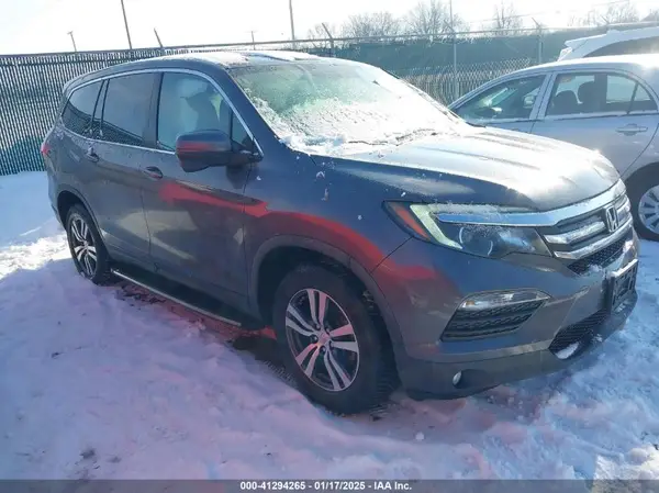 5FNYF6H51JB040191 2018 HONDA PILOT - Image 1