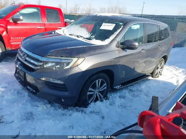 5FNYF6H51JB040191 2018 HONDA PILOT - Image 2