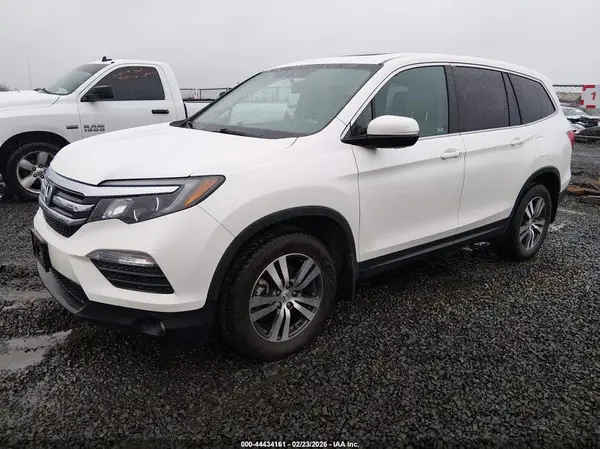 5FNYF6H51JB058092 2018 HONDA PILOT - Image 2