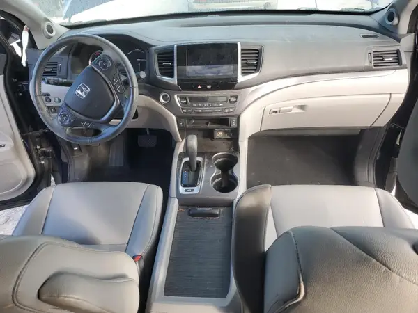 5FNYF6H51JB069786 2018 HONDA PILOT - Image 8