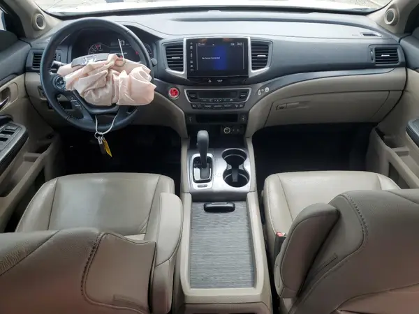 5FNYF6H51JB073028 2018 HONDA PILOT - Image 8