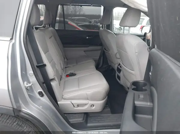 5FNYF6H51KB007497 2019 HONDA PILOT - Image 8