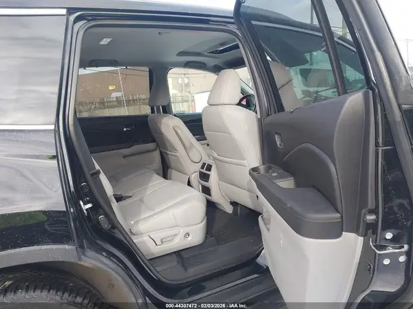5FNYF6H51KB007953 2019 HONDA PILOT - Image 8
