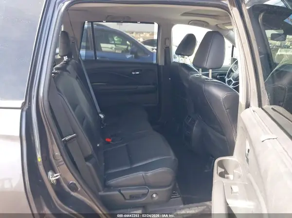 5FNYF6H51KB038183 2019 HONDA PILOT - Image 8