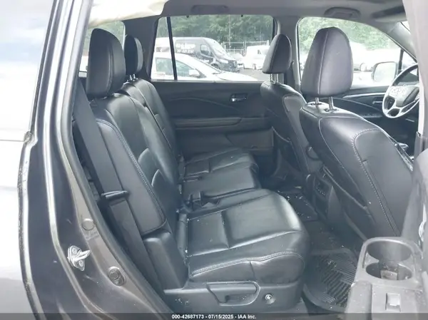 5FNYF6H51KB082135 2019 HONDA PILOT - Image 8