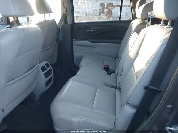 5FNYF6H52GB032478 2016 HONDA PILOT - Image 8
